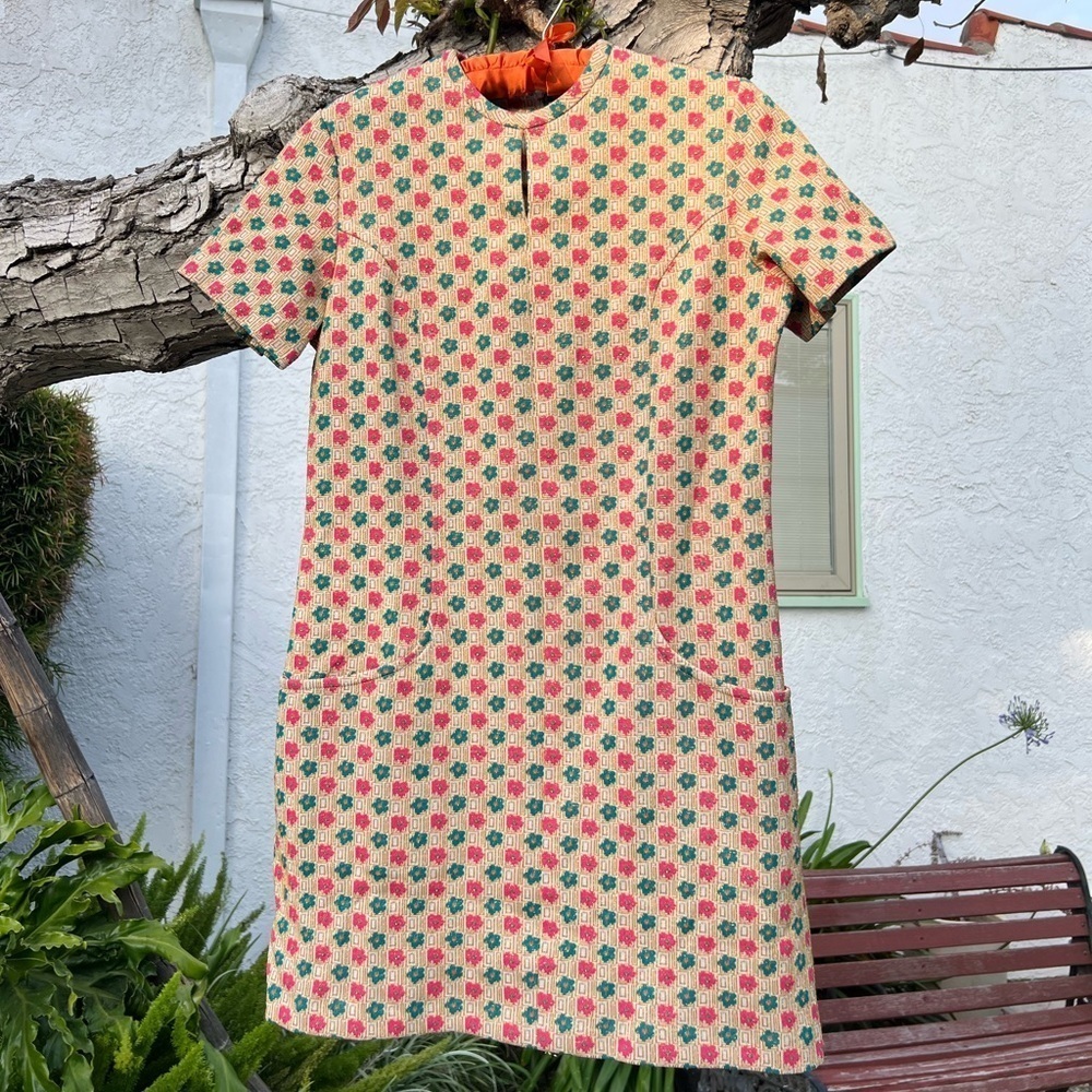 Vtg 60s Geometric Floral Print Mini Dress | Roberta Lee | Pink, Green, & Gold